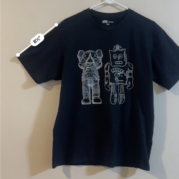 KAWS x Uniqlo Warhol UT Graphic T-shirt
Black Size Large - Picture 8 of 11